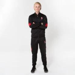 AC Milan Trainingspak Senior 22/23 -Regatta Verkoop ac milan trainingspak senior 2223 4